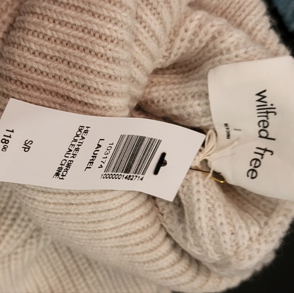 Turtle Neck Shirt - Picture 3 of 3